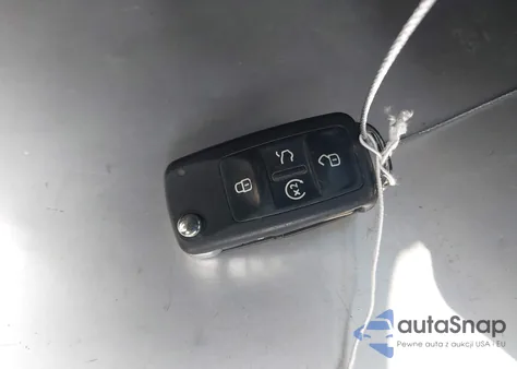 2016 Volkswagen Passat 1.8T Sel/1.8T Sel Premium из США, поврежденный, VIN 1VWCT7A31GC069422